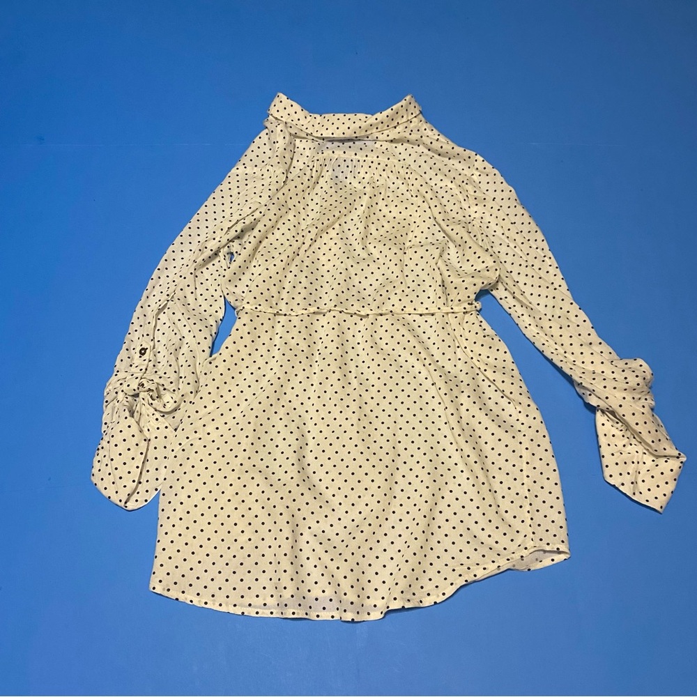 ❤️ Motherhood Maternity polka dot top size small🍁 - Picture 6 of 6